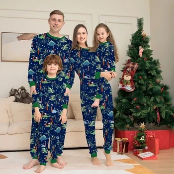  Одинаковые Рождественские пижамы, семейные наряды 2023, Новый год, папа, мама, дети, пижамы с динозаврами, комплекты одежды для всей семьи