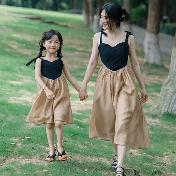  Летние новые одинаковые платья для мамы и дочки, семейные комплекты, женские детские кружевные платья, одежда для девочек во французском стиле