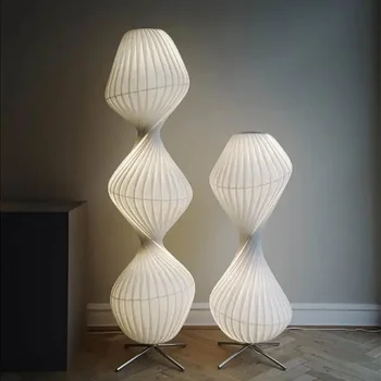  Nordic Fabric Art Silk Светодиодные напольные светильники для простых диванов Боковые светильники для спальни Дизайнерские подвесные люстры в гостиничном номере